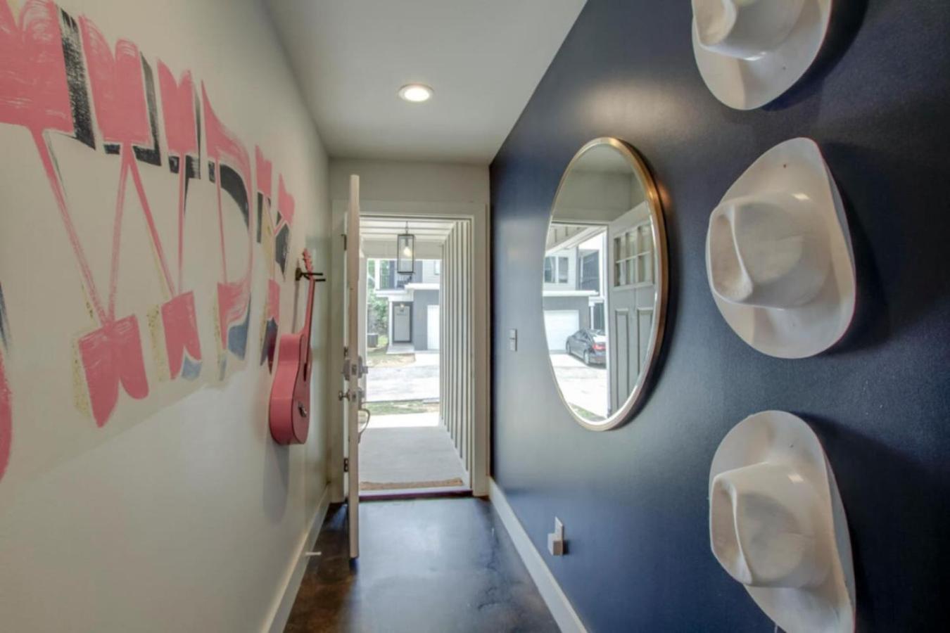 Howdy House New And Trendy With Rooftop Deck Nashville Eksteriør bilde